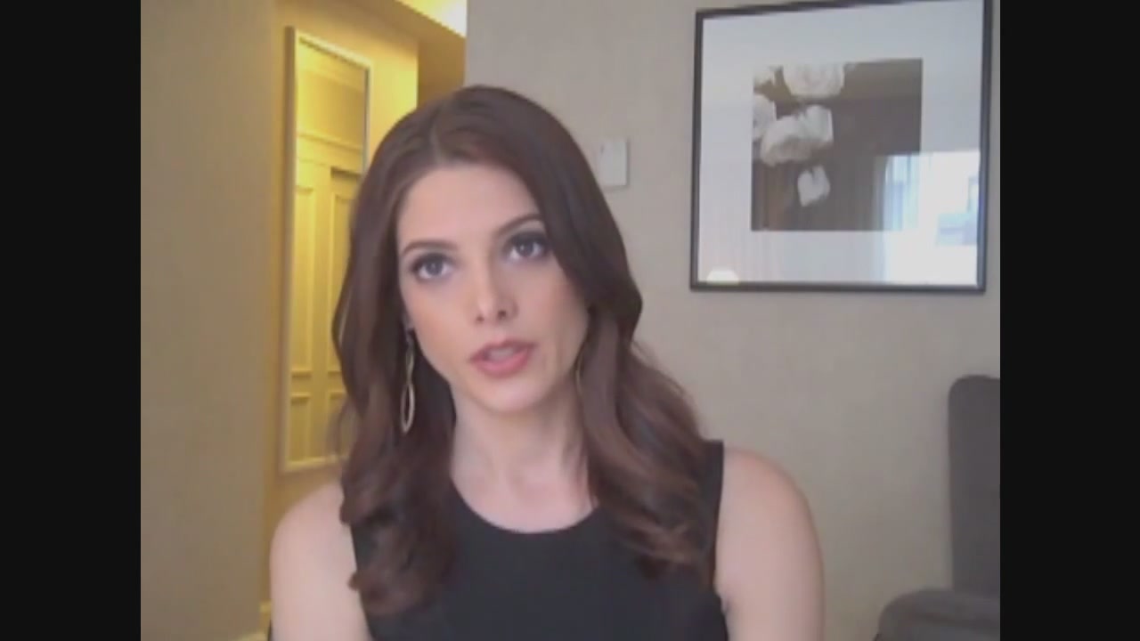 Ashley-Greene-dot-nl_Skatelandinterview-ComingSoonNet0815.jpg