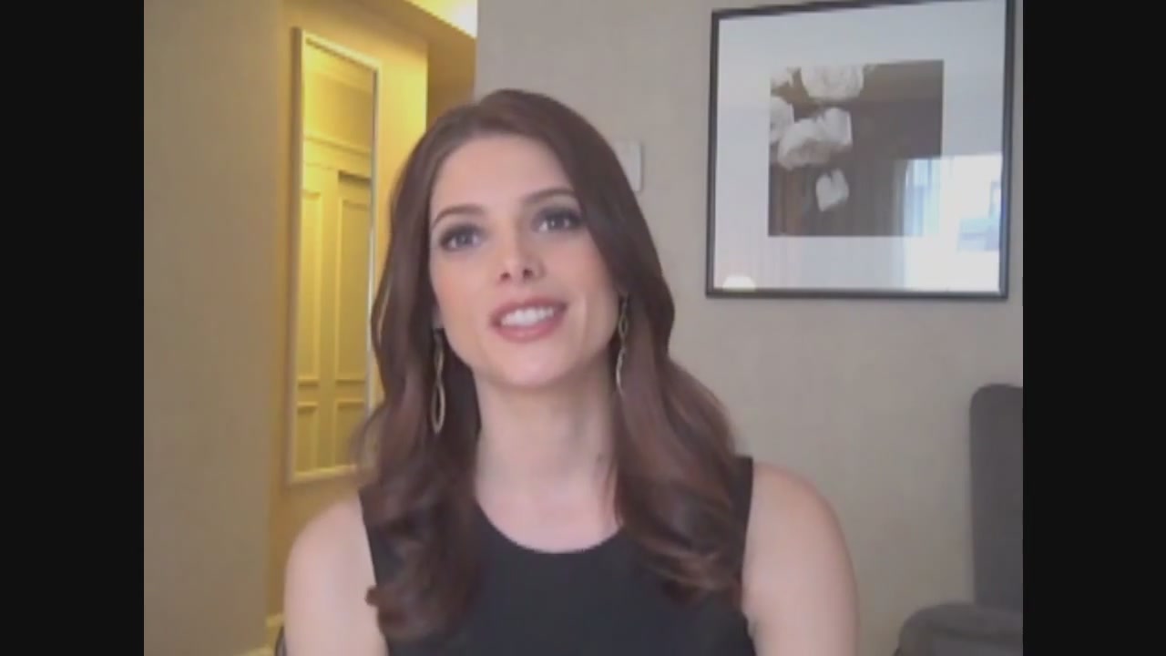 Ashley-Greene-dot-nl_Skatelandinterview-ComingSoonNet0824.jpg