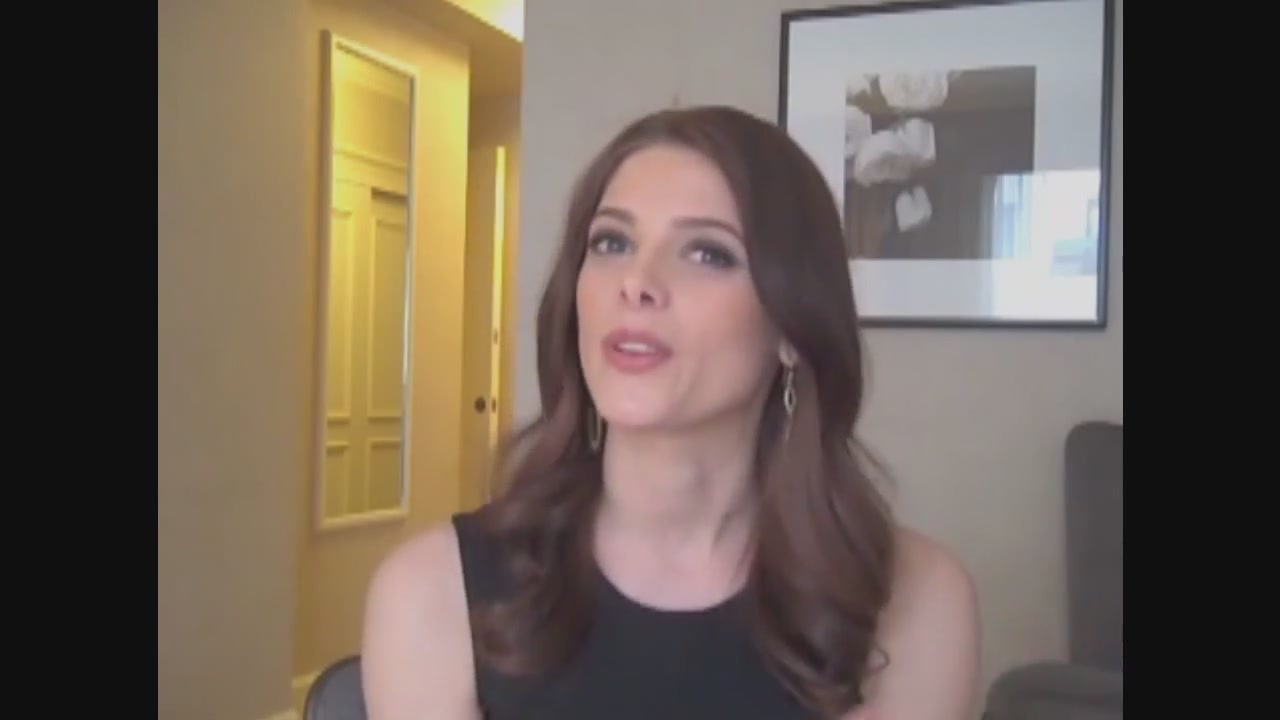 Ashley-Greene-dot-nl_Skatelandinterview-ComingSoonNet0828.jpg