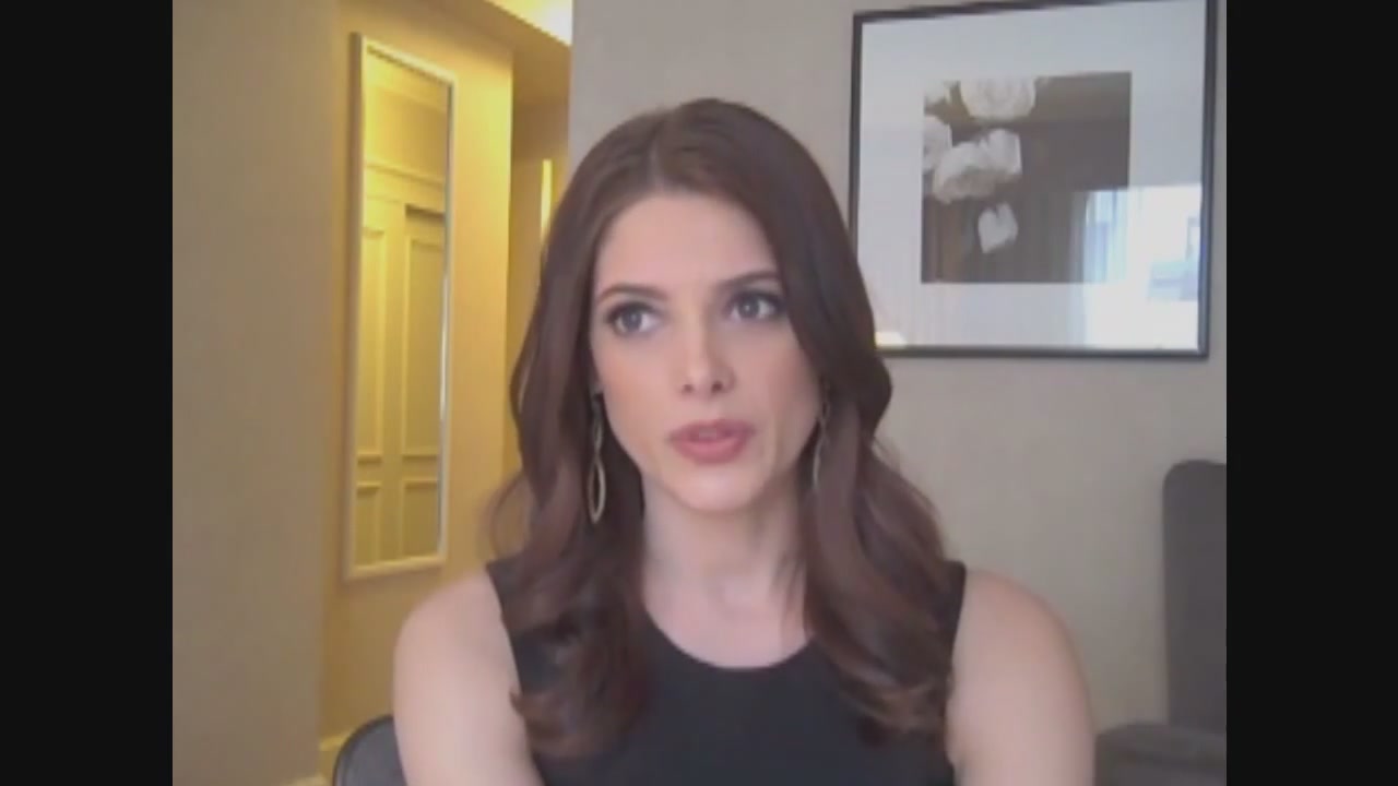 Ashley-Greene-dot-nl_Skatelandinterview-ComingSoonNet0838.jpg
