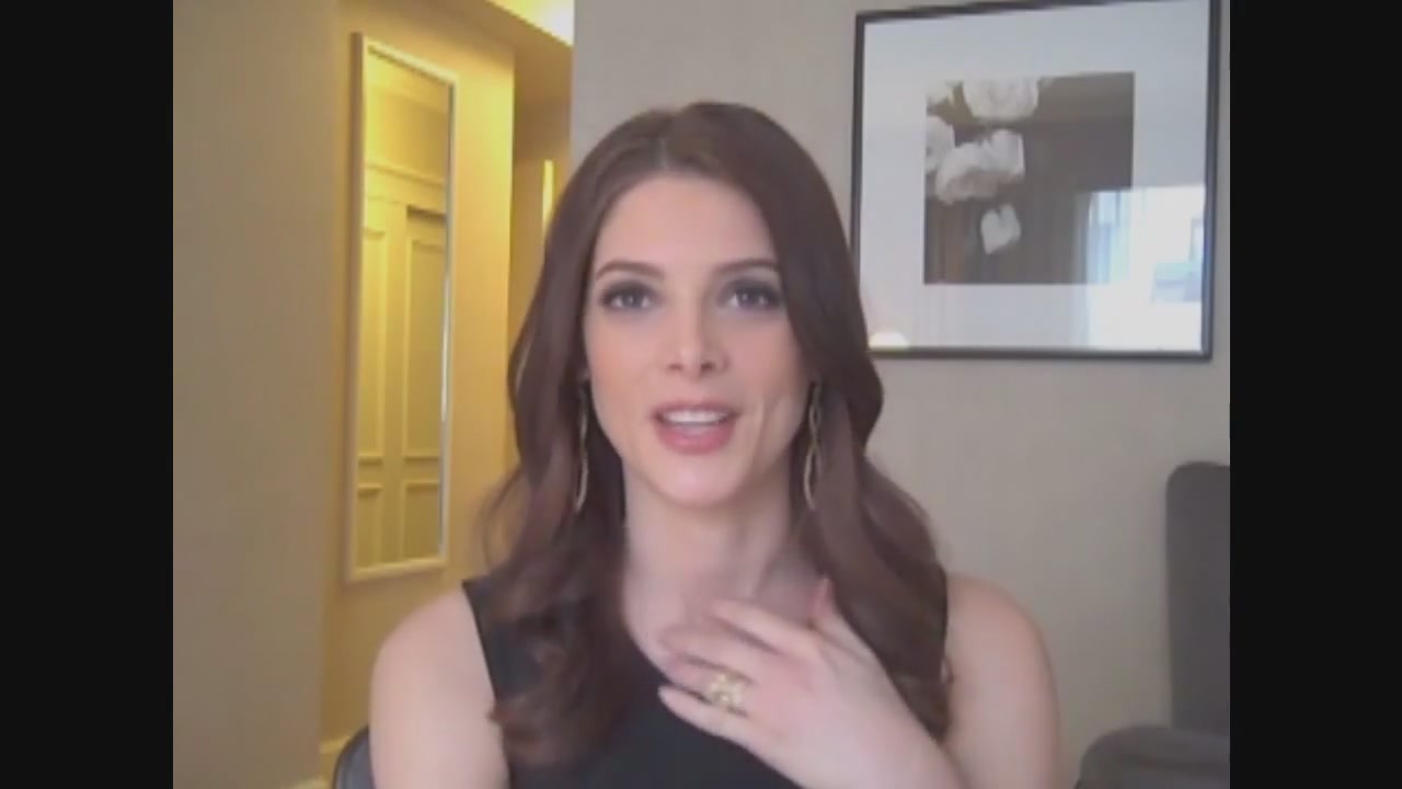 Ashley-Greene-dot-nl_Skatelandinterview-ComingSoonNet0843.jpg