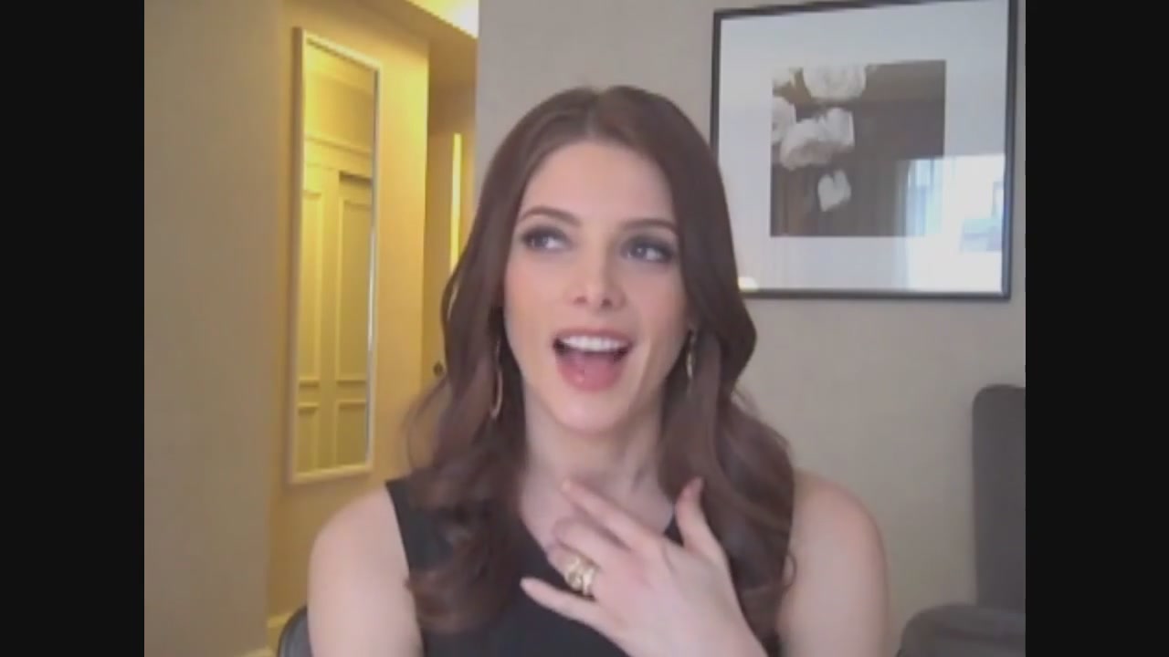 Ashley-Greene-dot-nl_Skatelandinterview-ComingSoonNet0844.jpg