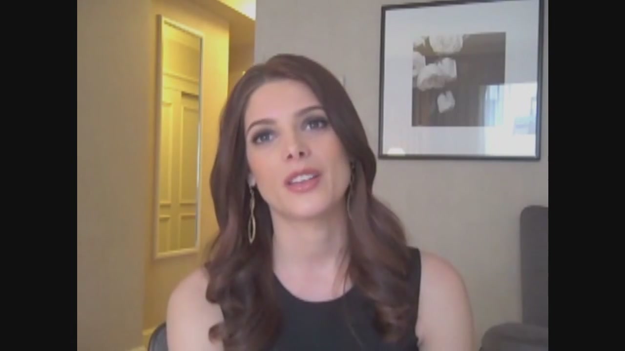 Ashley-Greene-dot-nl_Skatelandinterview-ComingSoonNet0848.jpg