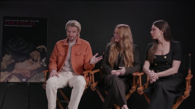 ashley-greene-dot-nl_TheRitualPressJunket-ComingSoon0171.jpg