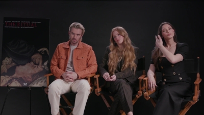 ashley-greene-dot-nl_TheRitualPressJunket-ComingSoon0801.jpg