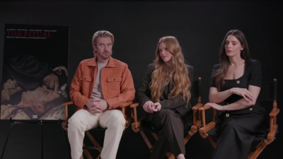 ashley-greene-dot-nl_TheRitualPressJunket-ComingSoon0814.jpg
