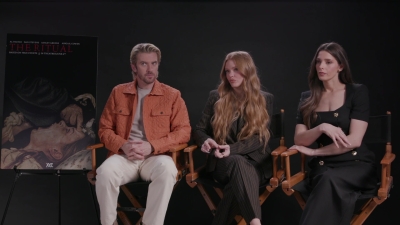 ashley-greene-dot-nl_TheRitualPressJunket-ComingSoon0824.jpg