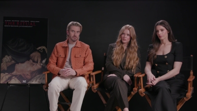 ashley-greene-dot-nl_TheRitualPressJunket-ComingSoon0930.jpg