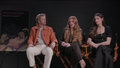 ashley-greene-dot-nl_TheRitualPressJunket-TheMarySue1076.jpg