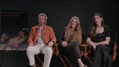 ashley-greene-dot-nl_TheRitualPressJunket-TheMarySue1163.jpg