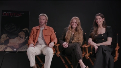 ashley-greene-dot-nl_TheRitualPressJunket-TheMarySue1166.jpg
