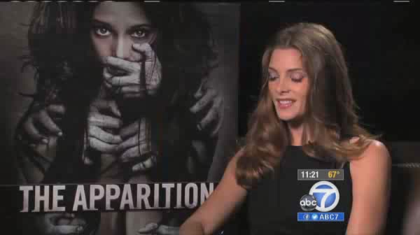 Ashley-Greene-dot-nl_TheApparition-PressJunket-ABC7-0026.jpg