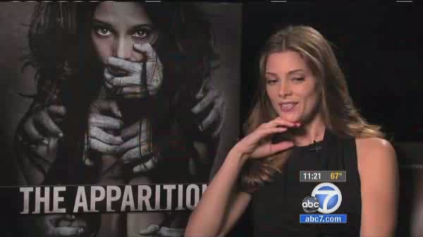 Ashley-Greene-dot-nl_TheApparition-PressJunket-ABC7-0047.jpg