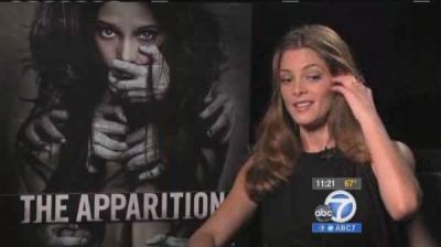 Ashley-Greene-dot-nl_TheApparition-PressJunket-ABC7-0031.jpg