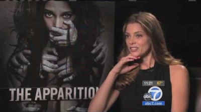 Ashley-Greene-dot-nl_TheApparition-PressJunket-ABC7-0050.jpg