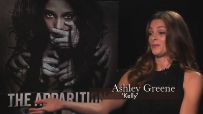 Ashley-Greene-dot-nl_TheApparition-PressJunket-BlackTreeTV0044.jpg