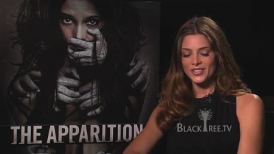 Ashley-Greene-dot-nl_TheApparition-PressJunket-BlackTreeTV0180.jpg