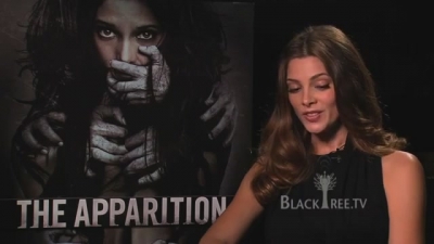 Ashley-Greene-dot-nl_TheApparition-PressJunket-BlackTreeTV0219.jpg