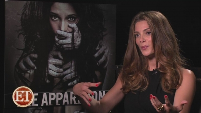 Ashley-Greene-dot-nl_TheApparition-PressJunket-ET0050.jpg