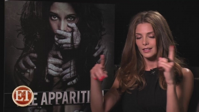 Ashley-Greene-dot-nl_TheApparition-PressJunket-ET0111.jpg