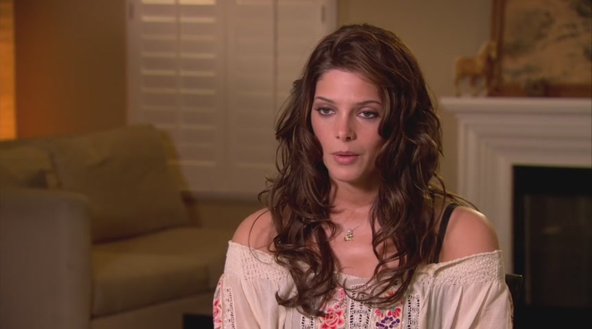 Ashley-Greene-dot-nl_TheApparition-PressJunket-TrailerAddict0068.jpg