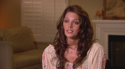 Ashley-Greene-dot-nl_TheApparition-PressJunket-TrailerAddict0098.jpg