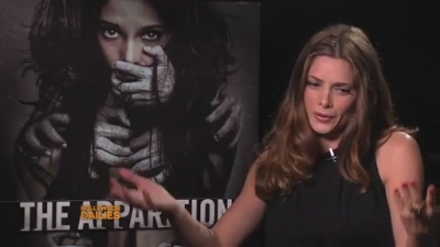 Ashley-Greene-dot-nl_TheApparition-PressJunket-HollywoodDallies0030.jpg