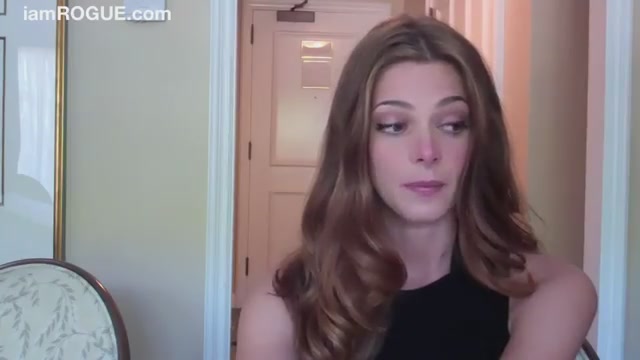 Ashley-Greene-dot-nl_TheApparition-PressJunket-IAmRouge0106.jpg