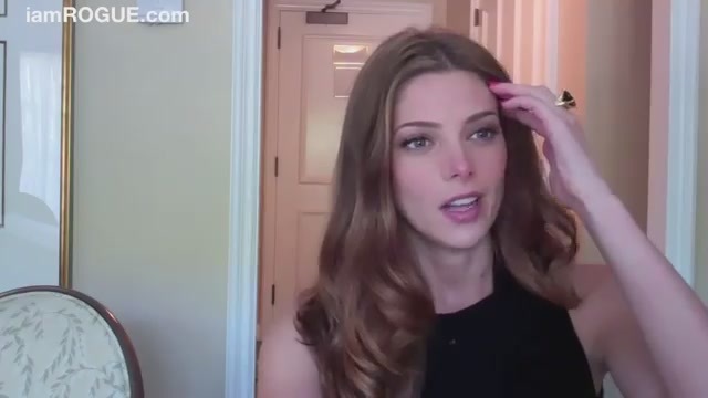 Ashley-Greene-dot-nl_TheApparition-PressJunket-IAmRouge0110.jpg