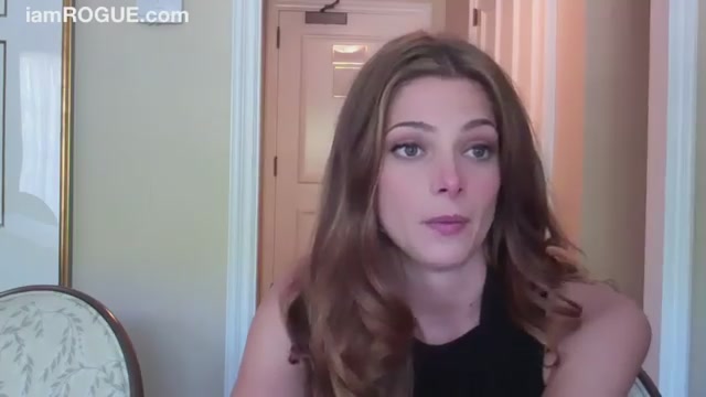 Ashley-Greene-dot-nl_TheApparition-PressJunket-IAmRouge0147.jpg