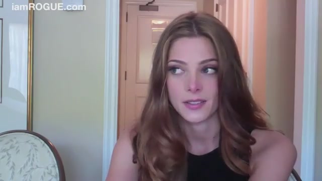 Ashley-Greene-dot-nl_TheApparition-PressJunket-IAmRouge0159.jpg