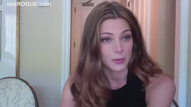 Ashley-Greene-dot-nl_TheApparition-PressJunket-IAmRouge0265.jpg