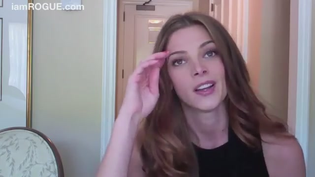 Ashley-Greene-dot-nl_TheApparition-PressJunket-IAmRouge0313.jpg