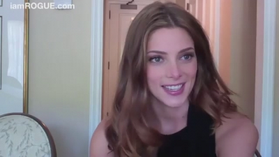 Ashley-Greene-dot-nl_TheApparition-PressJunket-IAmRouge0256.jpg