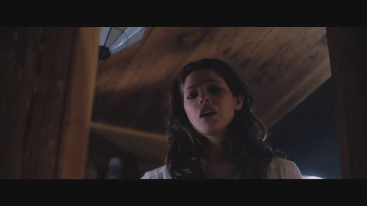 Ashley-Greene-dot-nl_TheApparition-PressJunket-shocktillyoudrop0393.jpg