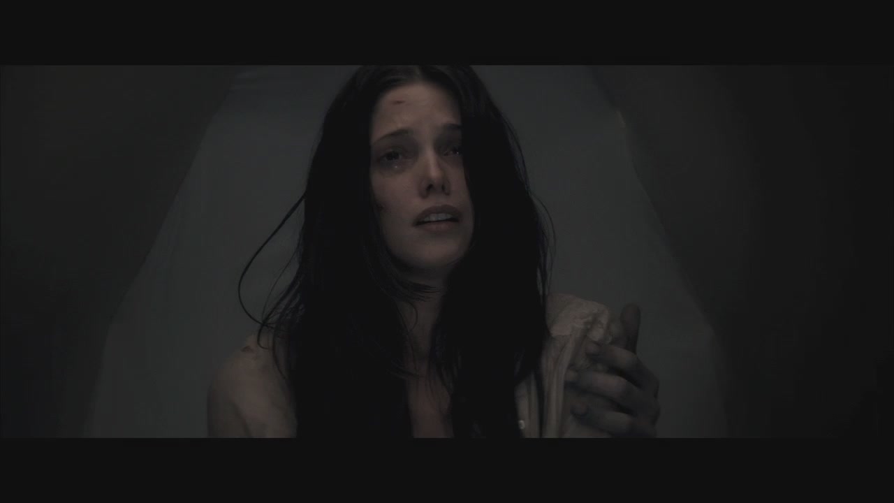 Ashley-Greene-dot-nl_TheApparition-PressJunket-shocktillyoudrop0421.jpg
