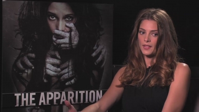 Ashley-Greene-dot-nl_TheApparition-PressJunket-shocktillyoudrop0259.jpg