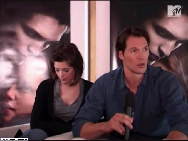 MTVGermany-TwilightDVDFanpartyInterview00011.jpg