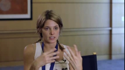 ashley-greene_nl_WishIWasHere-ScreenSlam0143.jpg