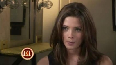 Ashley-Greene_dot_nl---ETbehindthescenesofButter00009.jpg