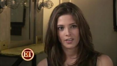 Ashley-Greene_dot_nl---ETbehindthescenesofButter00030.jpg