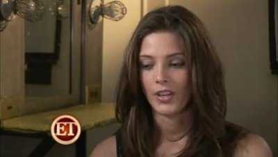 Ashley-Greene_dot_nl---ETbehindthescenesofButter00038.jpg