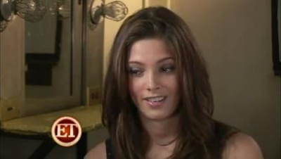 Ashley-Greene_dot_nl---ETbehindthescenesofButter00042.jpg