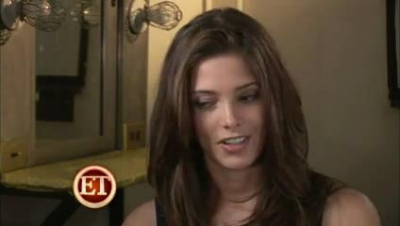 Ashley-Greene_dot_nl---ETbehindthescenesofButter00044.jpg