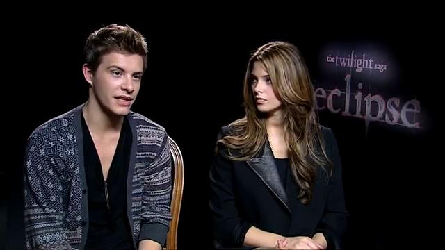 Ashley-Greene_dot_nl-EclipseinterviewWith_HeyUGuysBlog-00004.jpg