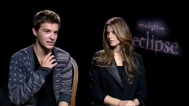 Ashley-Greene_dot_nl-EclipseinterviewWith_HeyUGuysBlog-00006.jpg