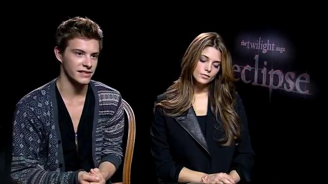 Ashley-Greene_dot_nl-EclipseinterviewWith_HeyUGuysBlog-00009.jpg