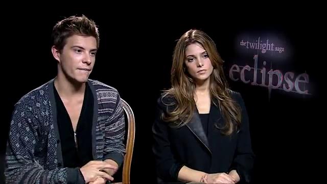 Ashley-Greene_dot_nl-EclipseinterviewWith_HeyUGuysBlog-00015.jpg
