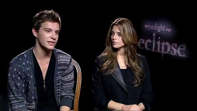 Ashley-Greene_dot_nl-EclipseinterviewWith_HeyUGuysBlog-00018.jpg