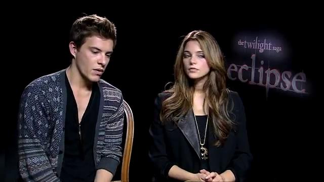 Ashley-Greene_dot_nl-EclipseinterviewWith_HeyUGuysBlog-00104.jpg